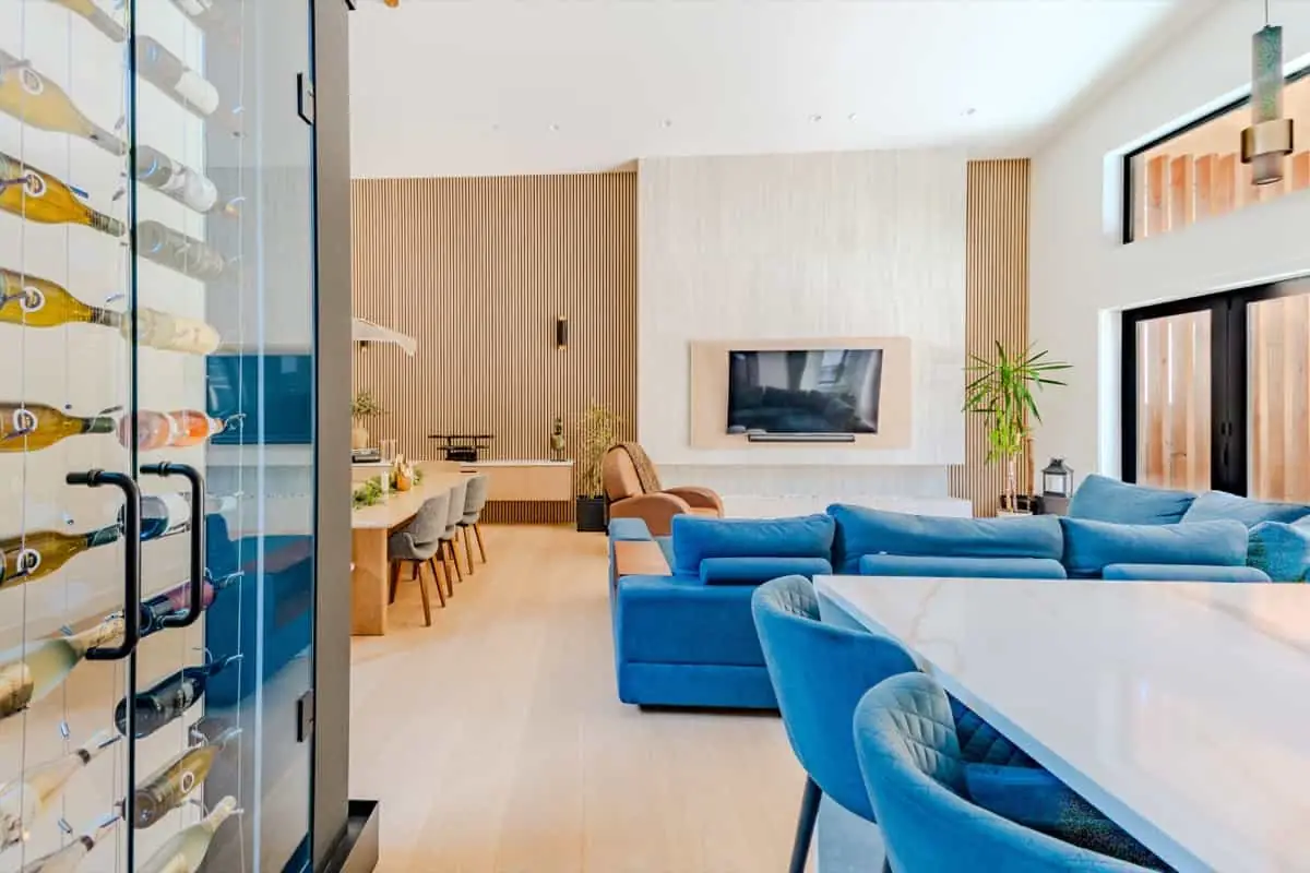 Penthouse media example for Coal Harbour real estate photography